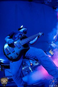 Christian Vasquez - Suburbia, Msicos Metaleros y Rockeros