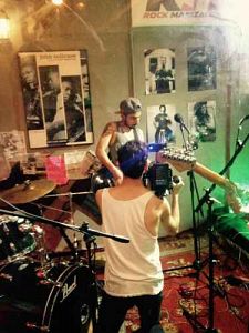 Andres Felipe Gallego - Koncierto Para Delinkir, Msicos Metaleros y Rockeros