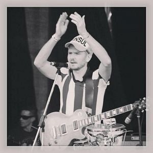 Camilo Rivera - Consulado Popular, Msicos Metaleros y Rockeros