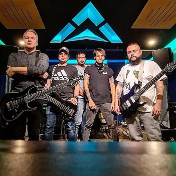 Hialina, Bandas de Electronicore, Metalcore de Medellin.
