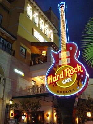 Hard Rock Cafe Bogota, Bares de Rock en Bogota.